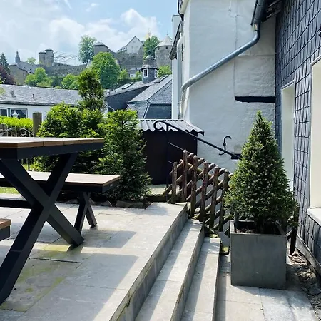 House Burgblick1 With Terrace - Vosproperties Holiday home *